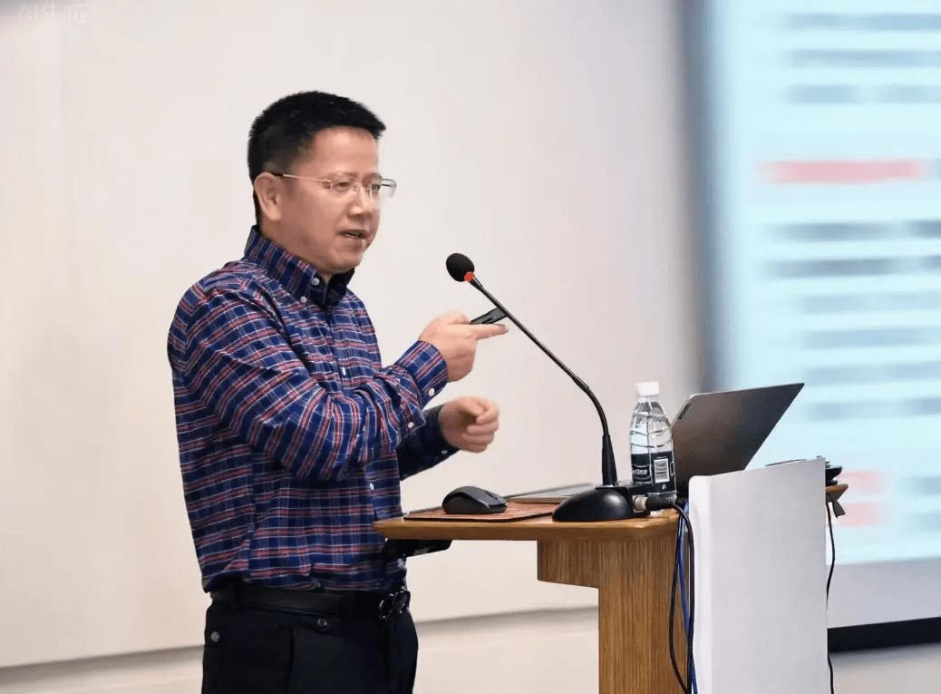 讯股份高级副总裁 汪志新